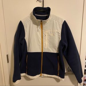 SOLD ON IG
Northface Women’s Denali Jacket